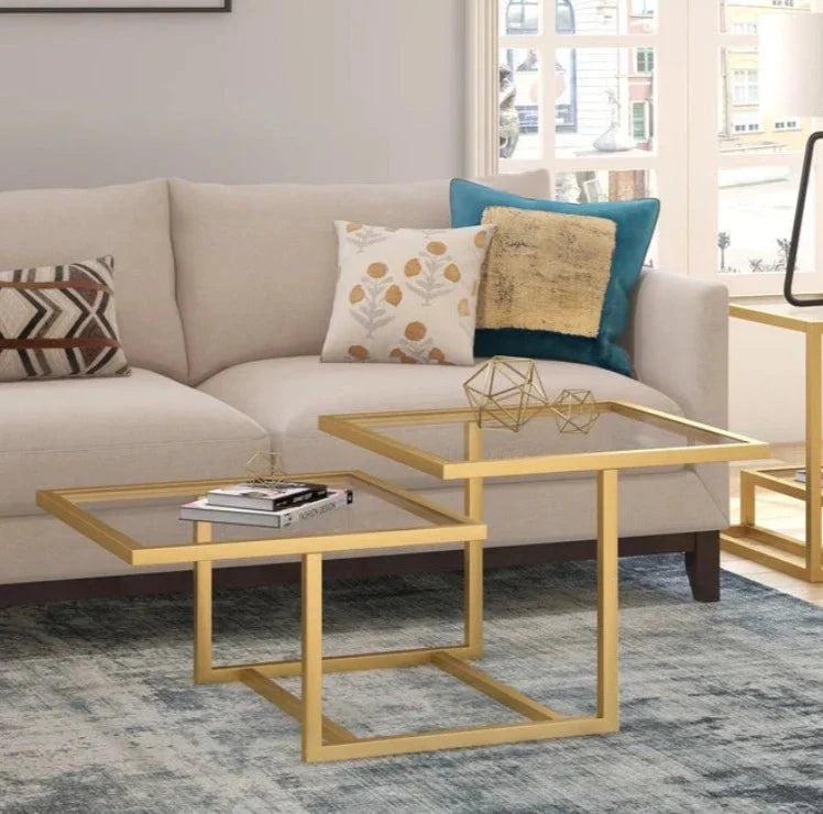 Mesa de centro Hanabi Living Teburu con estructura de madera y superficie rectangular en acabado natural.