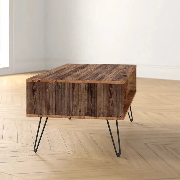 Mesa de centro Hanabi Living Hibi con superficie de madera clara y diseño moderno, ideal para sala de estar.