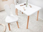 Mesa de comedor infantil RIRY de Hanabi Living con sillas a juego en madera y colores vivos, ideal para niños.